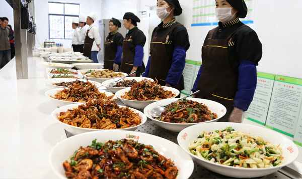 佛山時時鮮：淺談蔬菜配送公司怎么做好學(xué)校食堂蔬菜配送？